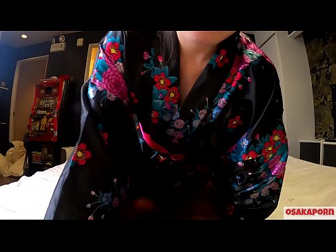 ❤️ Tânără fată de cosplay iubește sexul până la orgasm cu un squirt într-o călușară și o felație. Fată asiatică cu păsărica păroasă și sâni frumoși în costum tradițional japonez în video amator care arată masturbarea cu jucării de sex. Sakura 3 OSAKAPORN. ❤️ at ro.verhentai.ru ☑