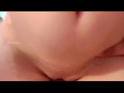 ❤️ Dormind în camera surorii mele și așa m-am trezit ❤️ at ro.verhentai.ru ☑