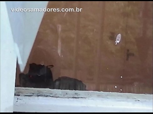 ❤️ Bărbat excitat care își privește prietena cu un alt tip, înregistrând un video de sex fără a deranja cuplul ❤️ at ro.verhentai.ru ☑