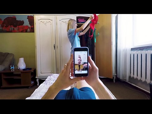 ❤️ Sora vitregă și-a făcut fratele să ejaculeze chiar înainte ca mama să vină acasă ❤️   at ro.verhentai.ru ☑