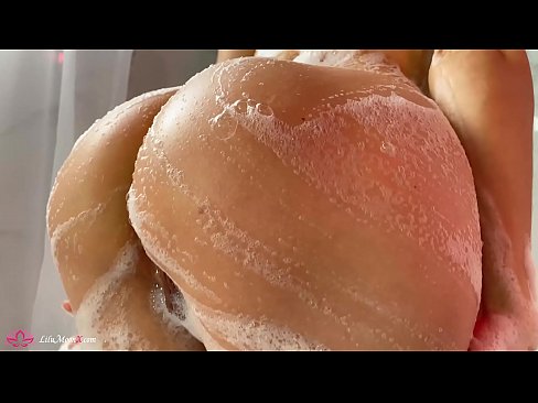 ❤️ Bruneta își masturbează păsărica cu un vibrator până la orgasm intens în duș ❤️ at ro.verhentai.ru ☑