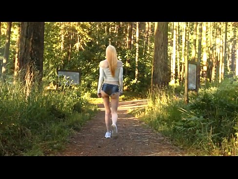 ❤️ O femeie frumoasă se mișcă încet, nu video nud ❤️ at ro.verhentai.ru ☑